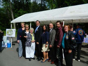 Members of the CTHM Committee shown with Gov. Dannel Malloy when the site was announced in June 2012.