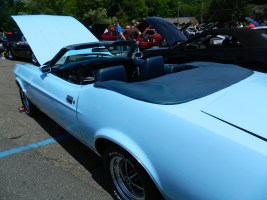 A girl can dream.....