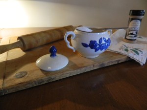My mother's cutting board and rolling pin used to make many a pie and many a Cinnamon & Sugar Treats.
